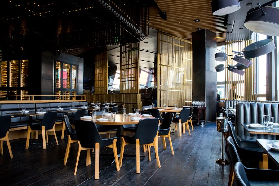 Salle de restaurant épurée
